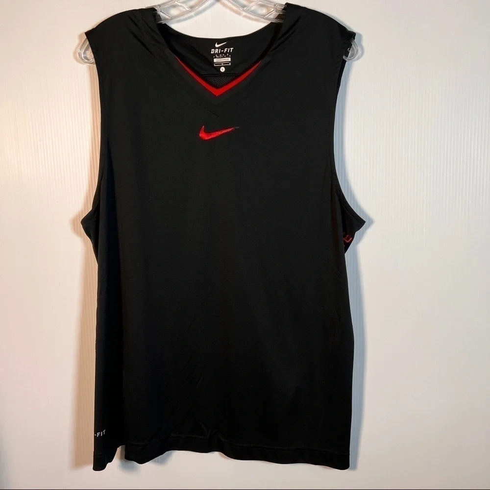 NIKE HYPERELITE DRI-FIT Jersey. Black/Red, Size Large. Mesh back. Like new